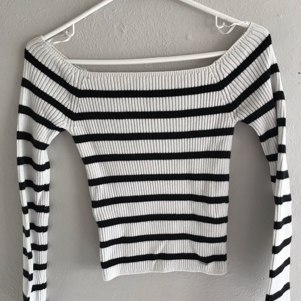 Strapless long sleeve shirt